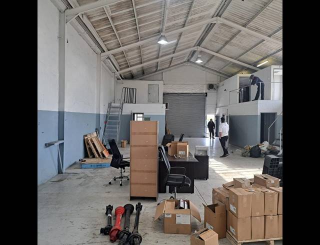 INDUSTRIAL PROPERTY TO RENT IN SIDWELL